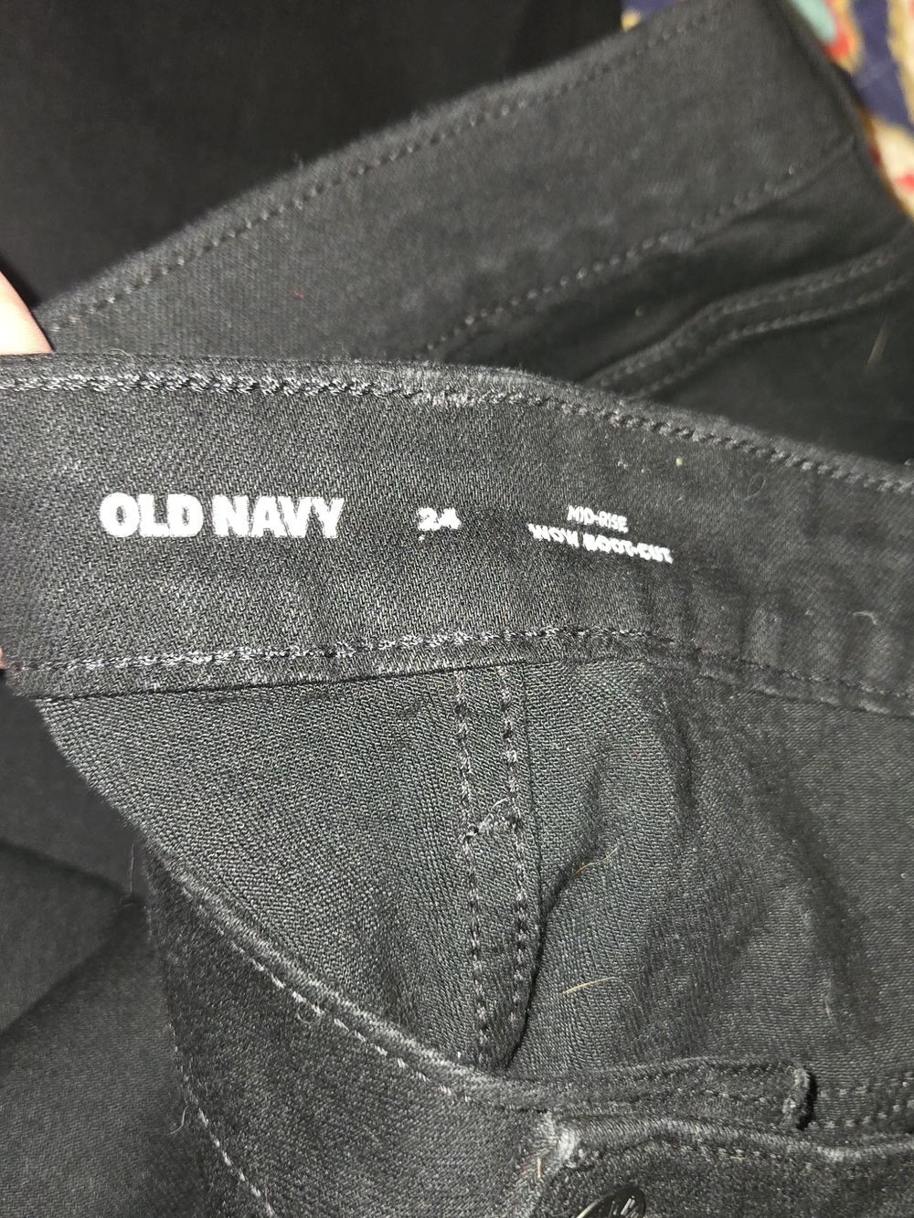 Old Navy Black Women’s Boot Cut Jeans - Picture 3 of 4